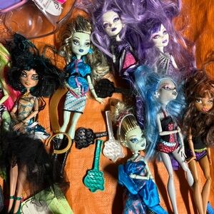 Monster High Collection just located the rest of the gang